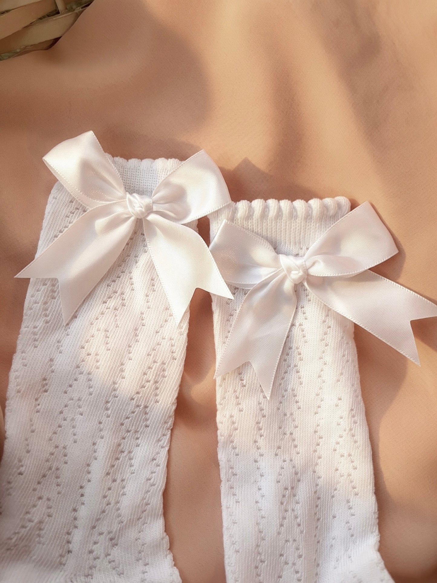 Signature High Bow Socks - Snow White