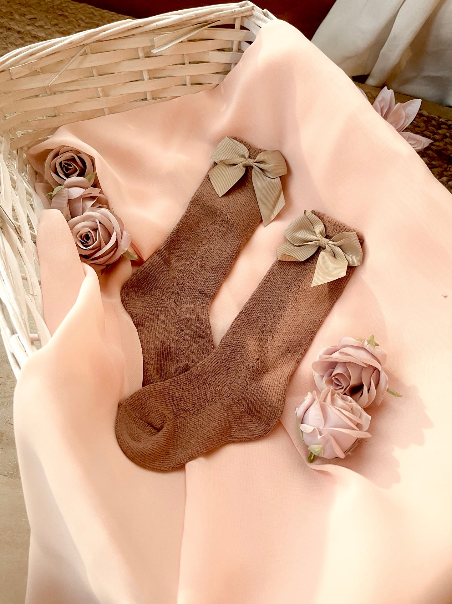 Signature Bow High Socks - Cocoa